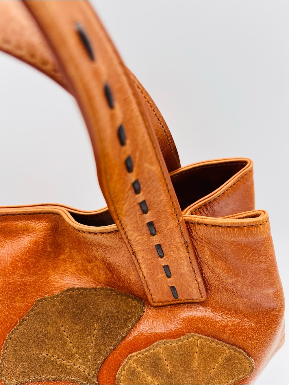 Reto Nordstrom Cognac Leather Shoulder Bag Suede Leaf Appliqués Hobo Bucket - Picture 5 of 11